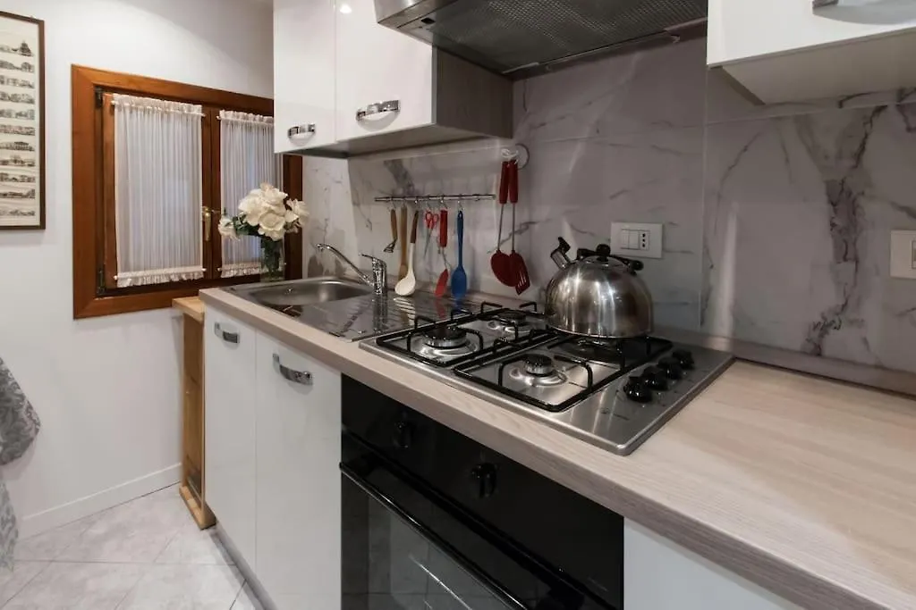 Ca'Mariagrazia Flat In Venice With Private Patio Appartement
